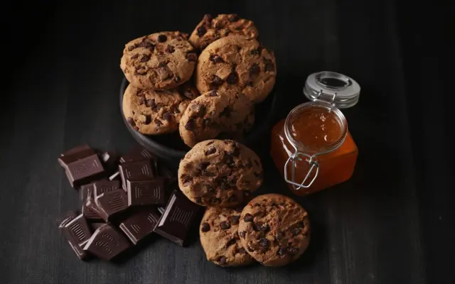 Who Invented Chocolate Chip Cookies? The Toll House Story