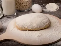 Soft and Perfect Pizza Dough: Olive Oil and Other Secrets