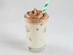 Dalgona Coffee Without Sugar: A Lighter Version You Can Whip at Home